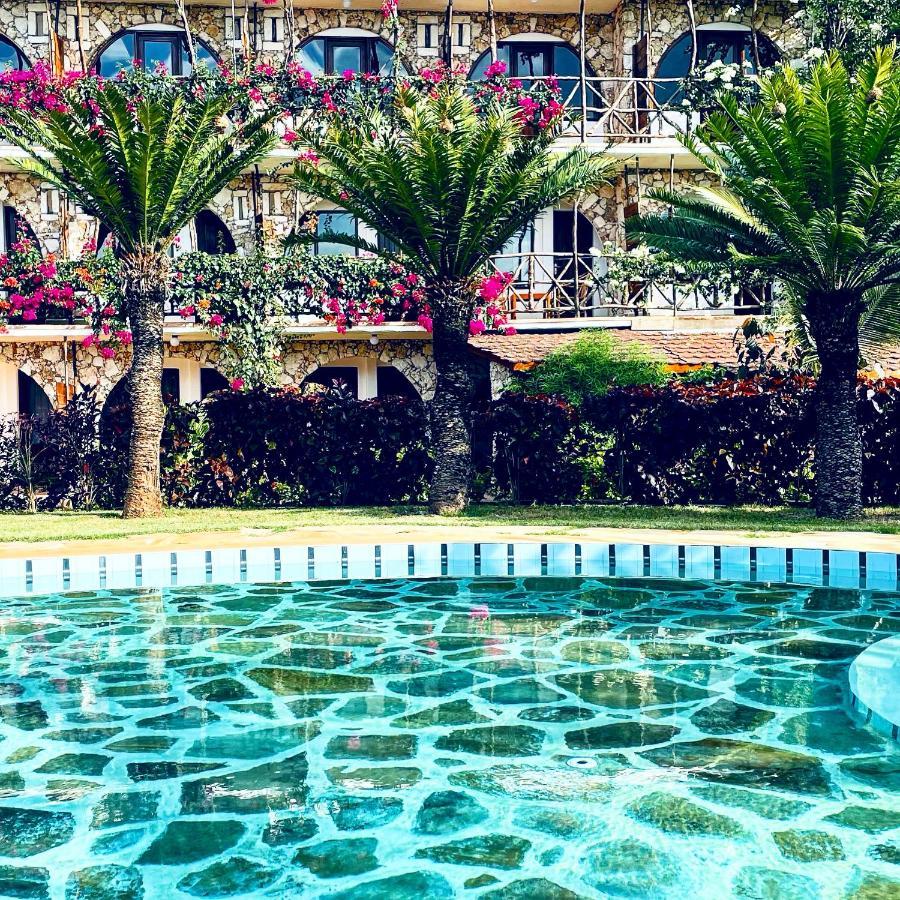 Palumboreef Beach Resort Làng Làng Uroa Ngoại thất bức ảnh