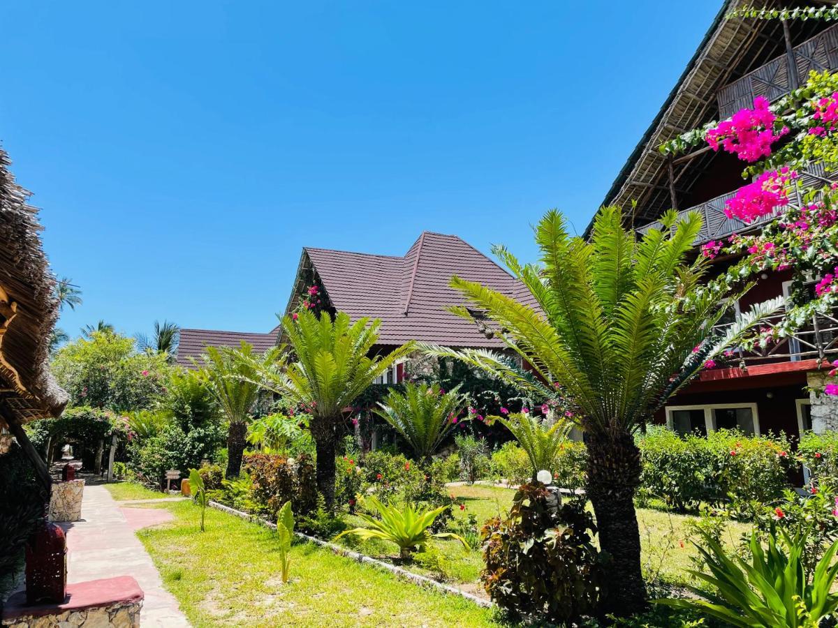 Palumboreef Beach Resort Làng Làng Uroa Ngoại thất bức ảnh
