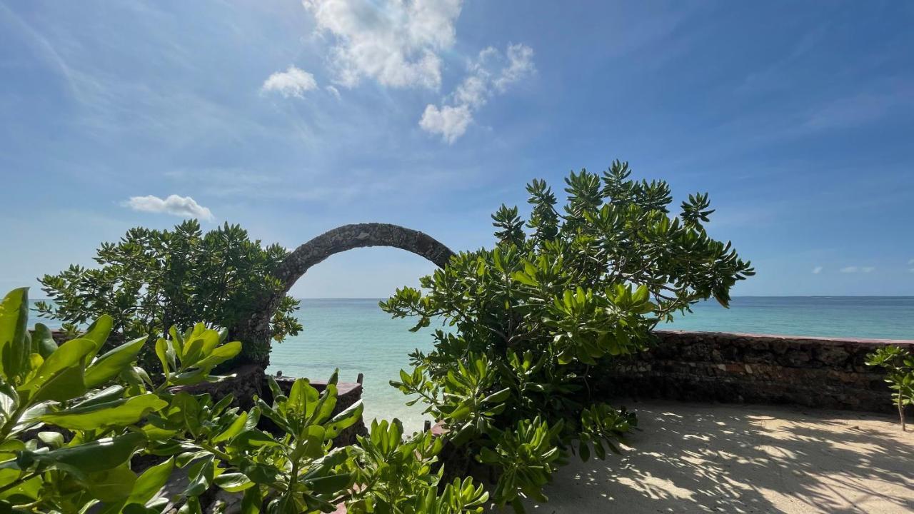 Palumboreef Beach Resort Làng Làng Uroa Ngoại thất bức ảnh
