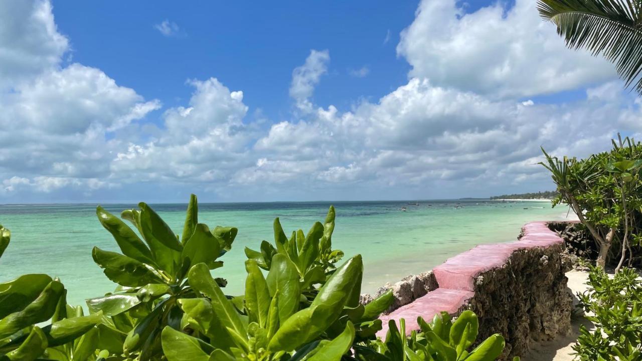 Palumboreef Beach Resort Làng Làng Uroa Ngoại thất bức ảnh