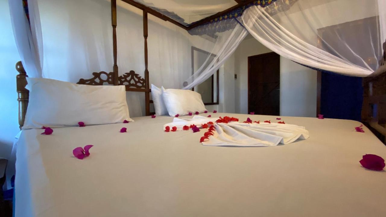 Palumboreef Beach Resort Làng Làng Uroa Ngoại thất bức ảnh