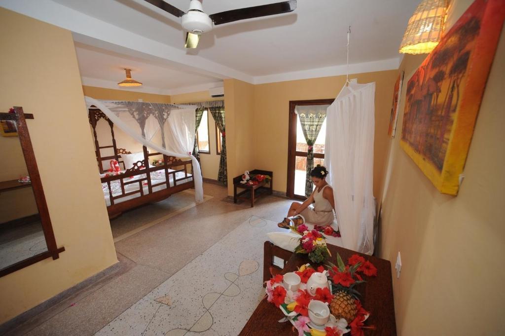 Palumboreef Beach Resort Làng Làng Uroa Phòng bức ảnh