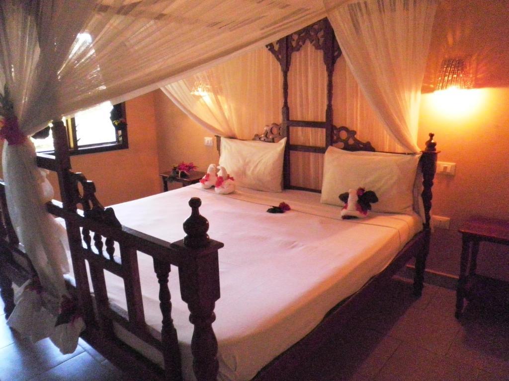 Palumboreef Beach Resort Làng Làng Uroa Ngoại thất bức ảnh