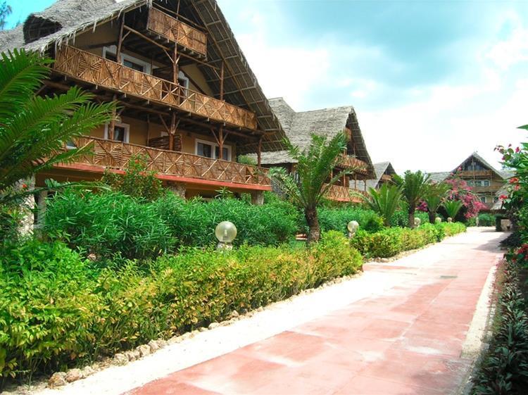 Palumboreef Beach Resort Làng Làng Uroa Ngoại thất bức ảnh